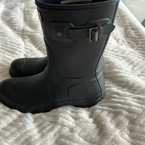 Hunter Classic Black Waterproof Boots - Picture 9 of 10